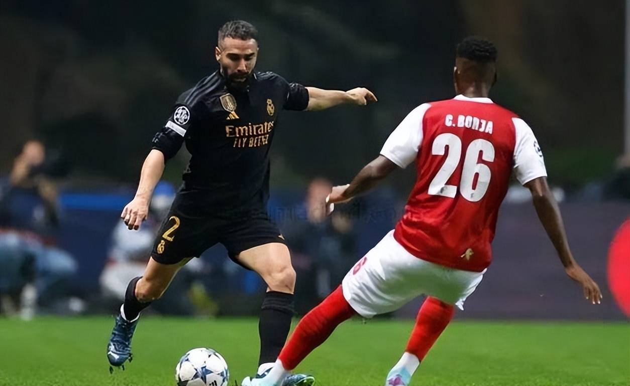 乐鱼体育：英超斯托克城的防守反击战术解析的简单介绍