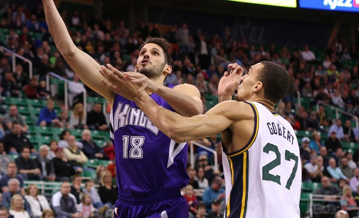 包含NBA历史上的最佳三分射手的词条