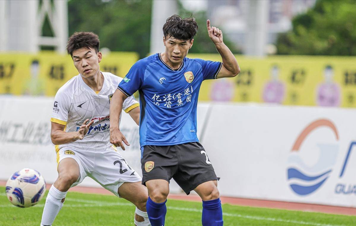 乐鱼体育:降级球队大连人队“重返中超”？球迷：先活下来再说吧！的简单介绍